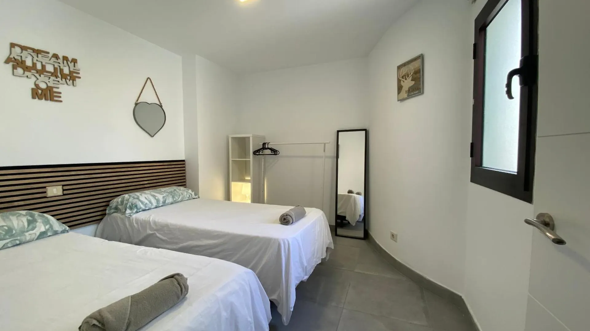 לאס פאלמס דה גראן קנאריה Holiday Home & Rooftop Lounge דירה לאס פאלמס דה גראן קנאריה